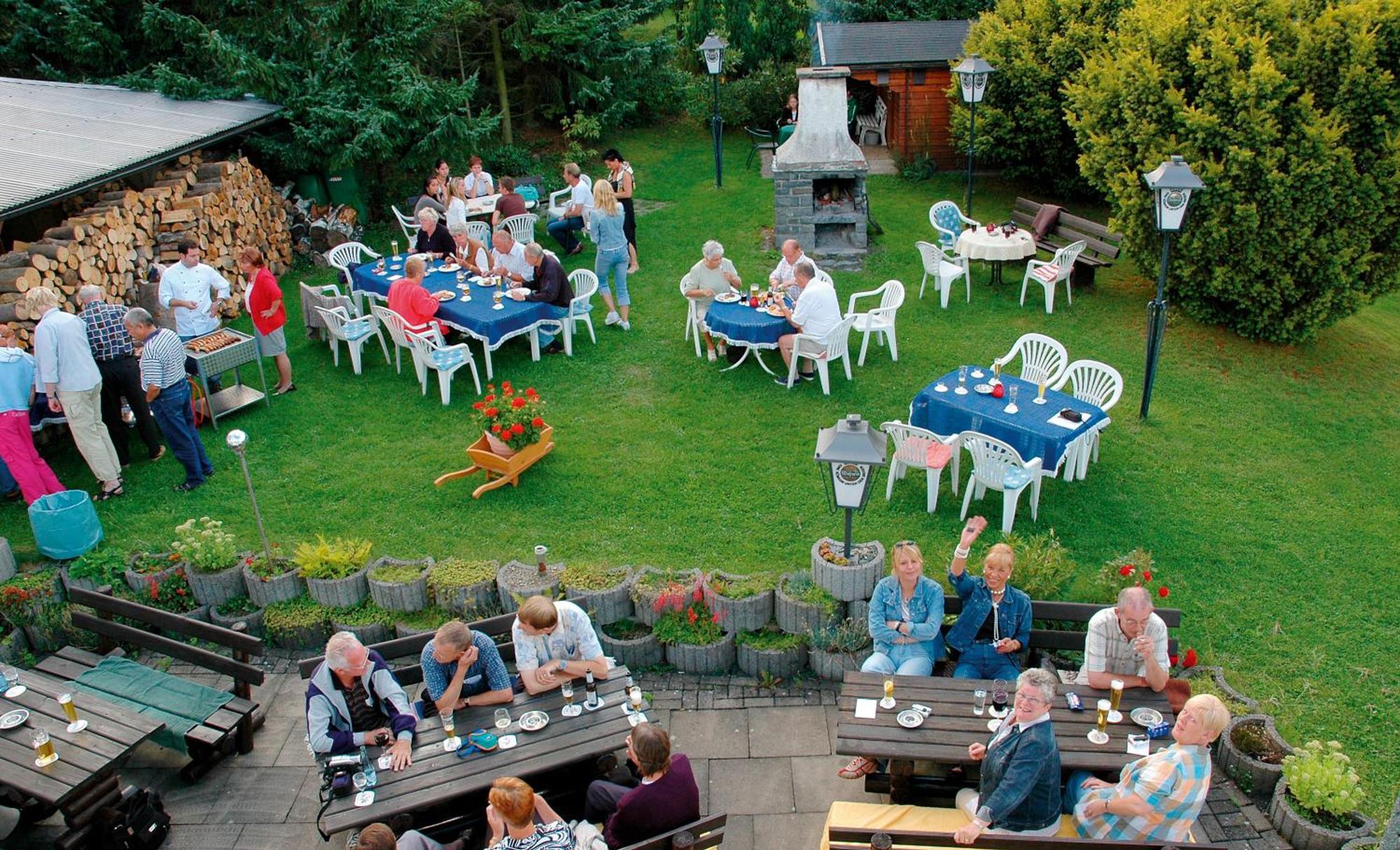 Gaestehaus Stolzenberg Hotel Халенберг Екстериор снимка